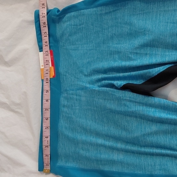 Champion- Womens Blue/black Color Block Capri duo dry workout pants Sz.XXL - Picture 5 of 7